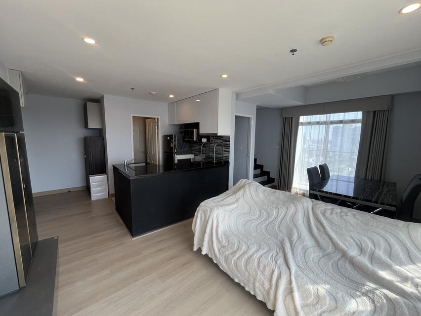 Bangkok Horizon Sathorn condominium 2 bed duplex floor for sales 1