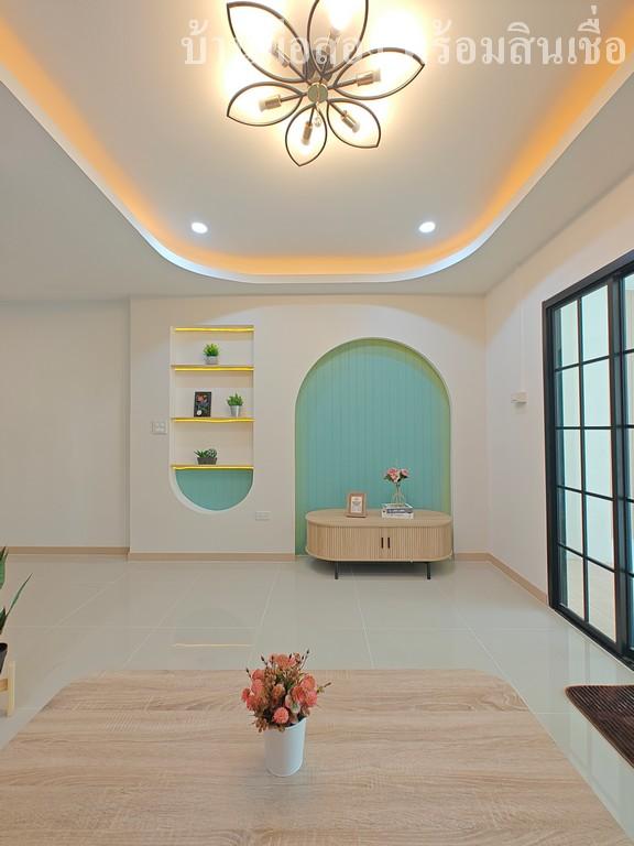 คัทลียาวิลล์ ลำลูกกา 10