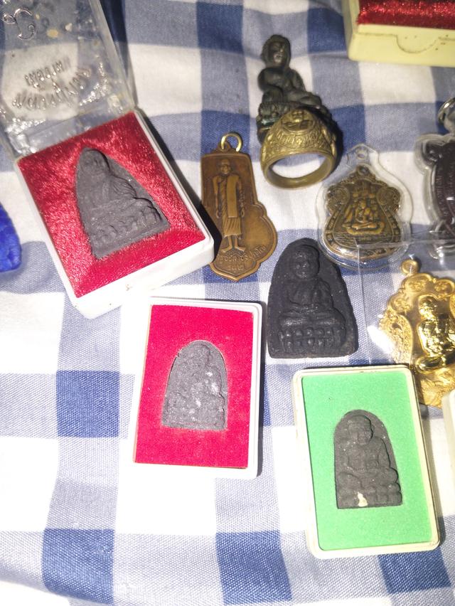 พระเครื่องเก็บสะสมมานานแล้ว รูปที่ 6