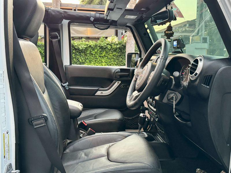 Jeep Wrangler Sahara 2.8 Crd ดีเซล 4wd Overland unlimited ปี 2014 6