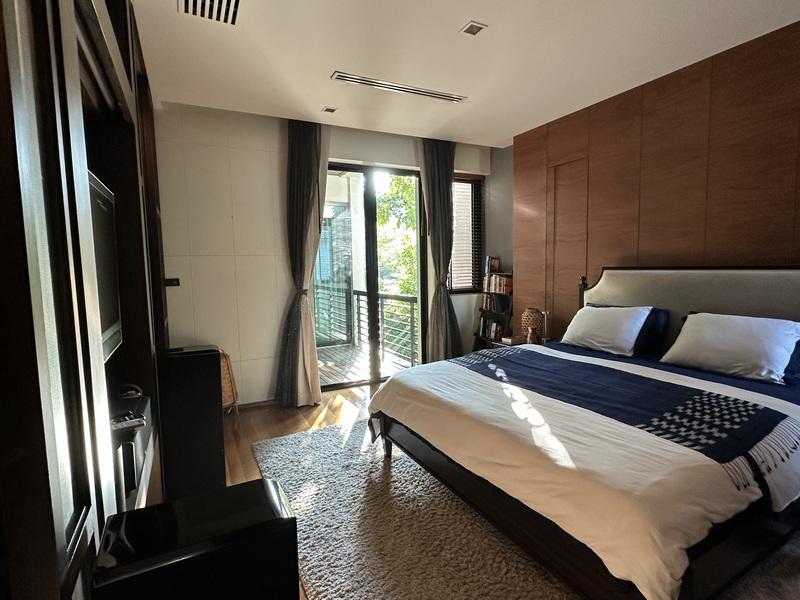 บ้านเดี่ยวพร้อมสระว่ายน้ำ สไตล์โมเดริ์น @สุขุมวิท – พร้อมพงษ์ 9