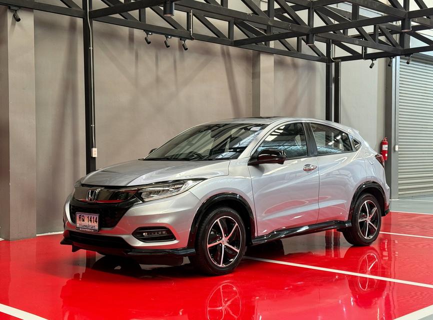 2019 HOND HRV 1.8 RS รุ่นTOP SUNROOF รถมือเดียวออกป้ายแดง รถวิ่งน้อย ไม่เคยมีอุบัติเหตุครับ