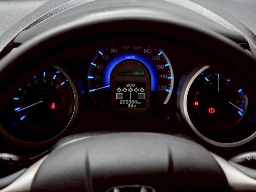 HONDA JAZZ 1.3 HYBRID ปี 2012 โฉม ปี08-14 เกียร์ AUTO สีฟ้า เครื่องยนต์ เบนซิน + ไฟฟ้า ไมล์น้อย 208,884 Km. 15