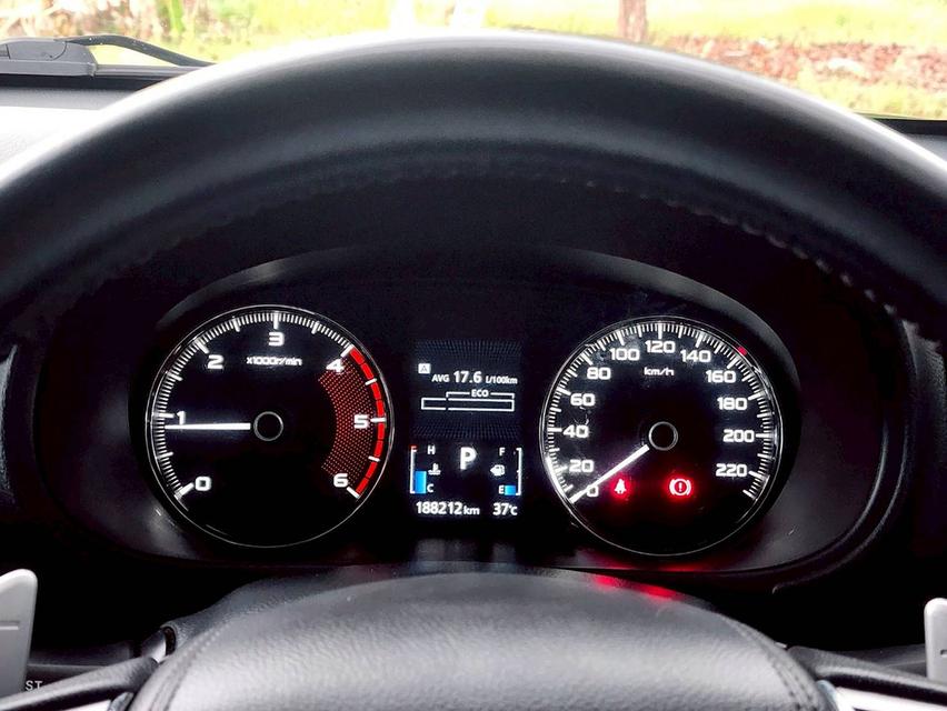 ขาย Mitsubishi Pajero 2.4GT ปี17 8