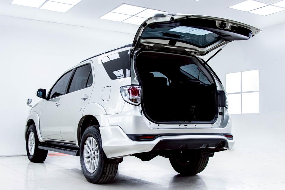 ✨ TOYOTA FORTUNER 3.0 V AT ปี 2013 ตัวท็อป V รูปที่ 6