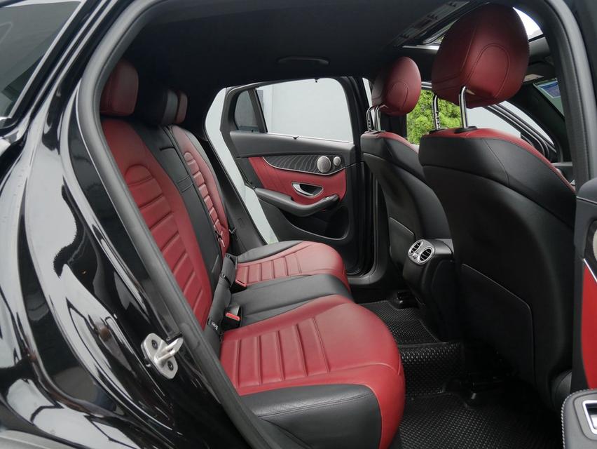 Mercedes-Benz GLC300e Coupe AMG 2021 สีดำ มี MBSP วารันตรีศูนย์เบนซ์ถึง 161029 วิ่งน้อย รถมือเดียว รูปที่ 18