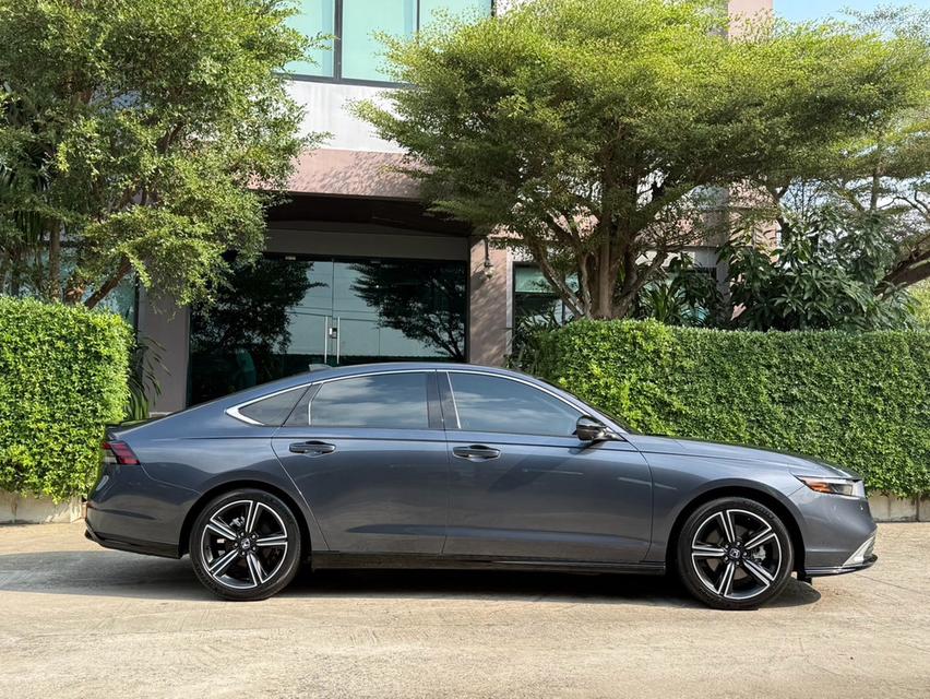 2024 HONDA ACCORD EHEV RS รถมือเดียวออกป้ายแดง รถสภาพสมบูรณ์ พร้อมใช้งาน รถวิ่งน้อย ประวัติศูนย์ครบ รถไม่เคยมีอุบัติเหตุครับ รูปที่ 2