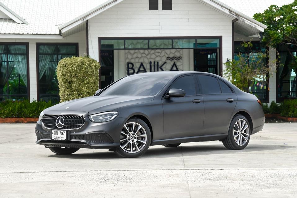 รหัสรถ CBL797 Mercedes-Benz E300e AVANTGARDE ปี 2022