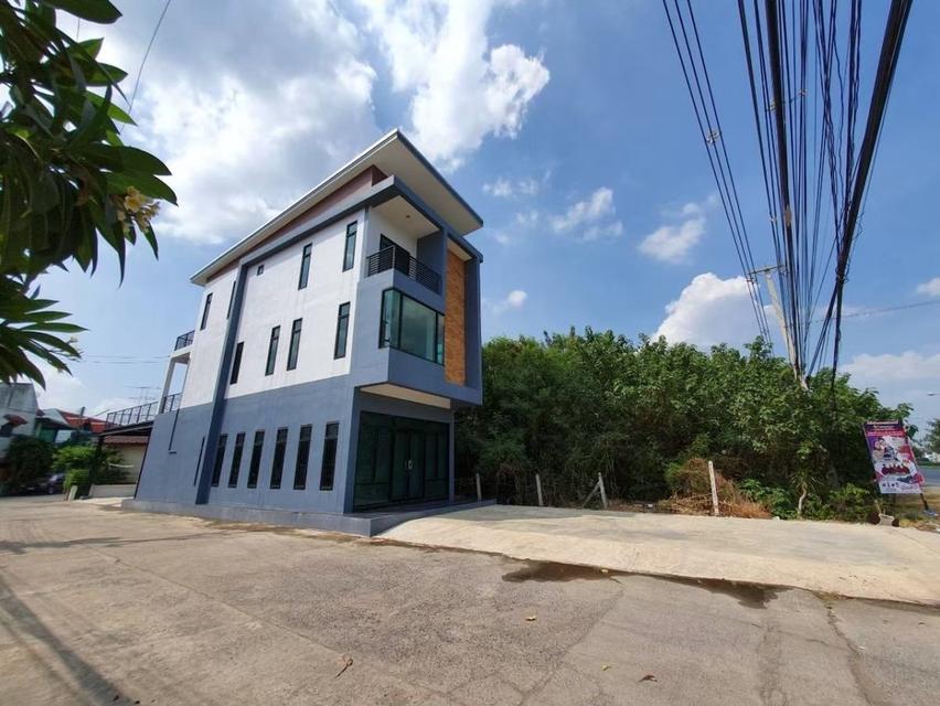 ขายอาคารพาณิชย์ 3 ชั้นใหม่ ทำเลทอง ติดถนนพหลโยธินเส้นหลัก  ลพบุรี เหมาะสำหรับทำ คลินิก คลินิกฟัน (ชั้นบนหมออยู่ได้เลย) ออฟฟิศ สำนักงาน ร้านอาหารสวยๆ  4