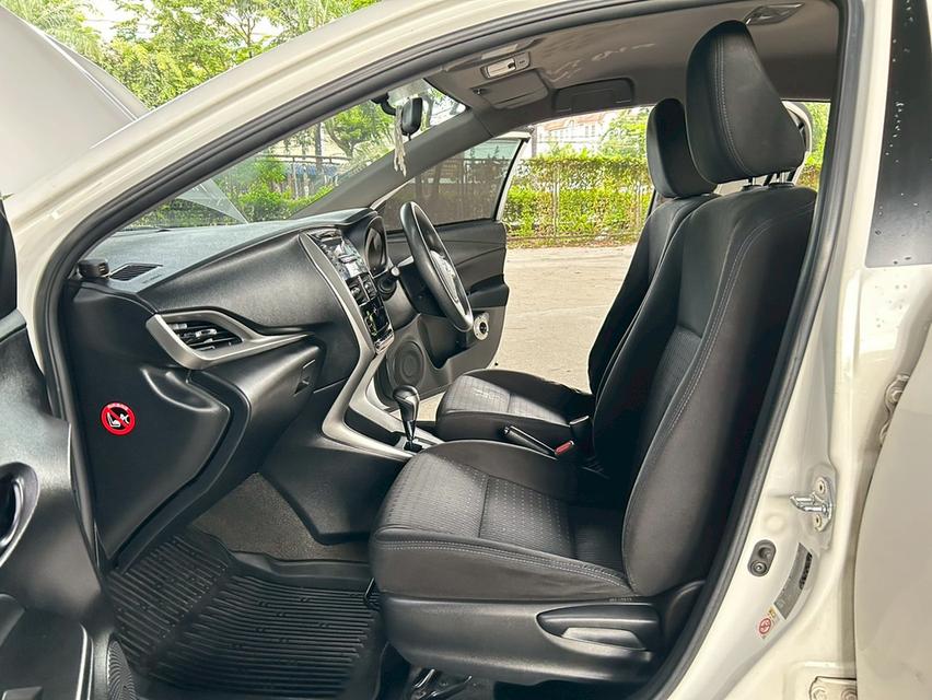 ขายรถ Toyota Yaris Ativ 1.2E ปี 2018 สีขาว เกียร์ออโต้ 11