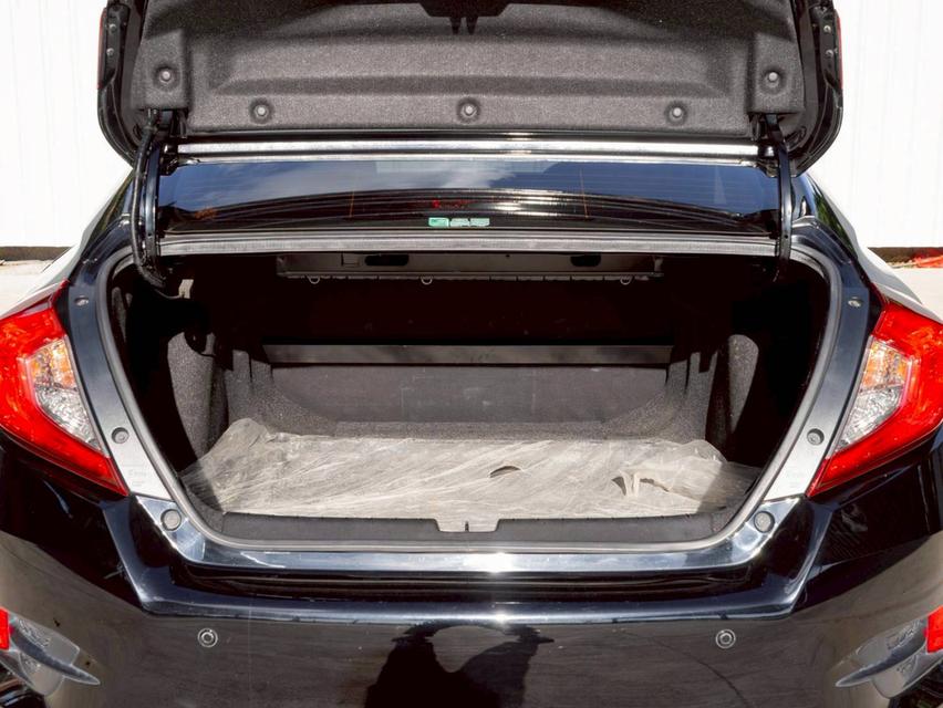 HONDA CIVIC 1.8EL ปี 2017 เจ้าของเดียว  17