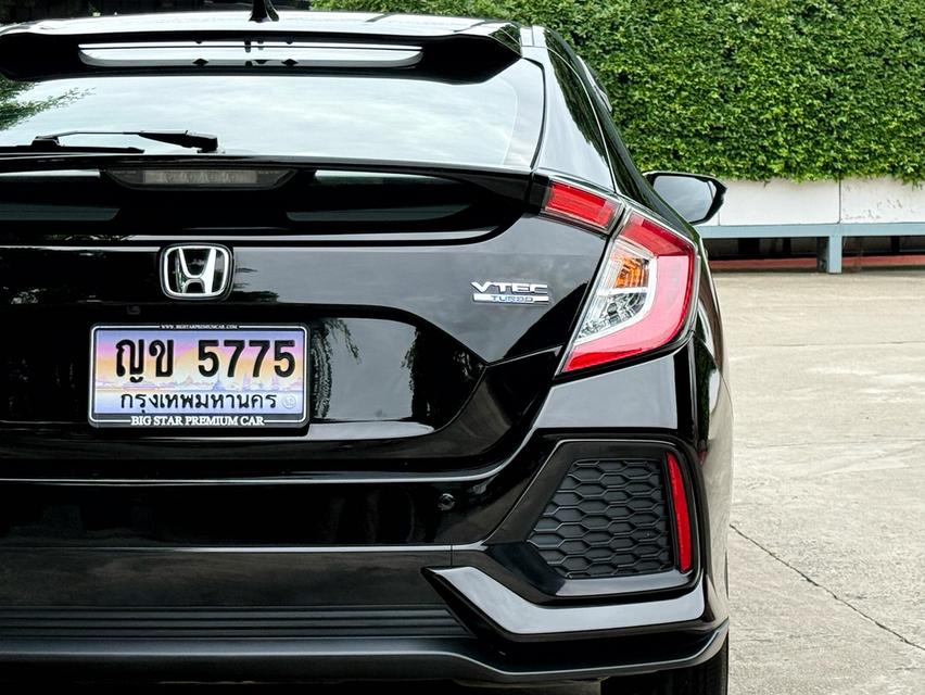 2020 HONDA CIVIC FK 1.5 TURBO รถมือเดียวออกป้ายแดง รถวิ่งน้อย เข้าศูนย์ทุกระยะ รถไม่เคยมีอุบัติเหตุครับ 9
