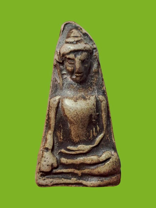 พระผงสุพรรณ เปิดให้บุชาจ้า