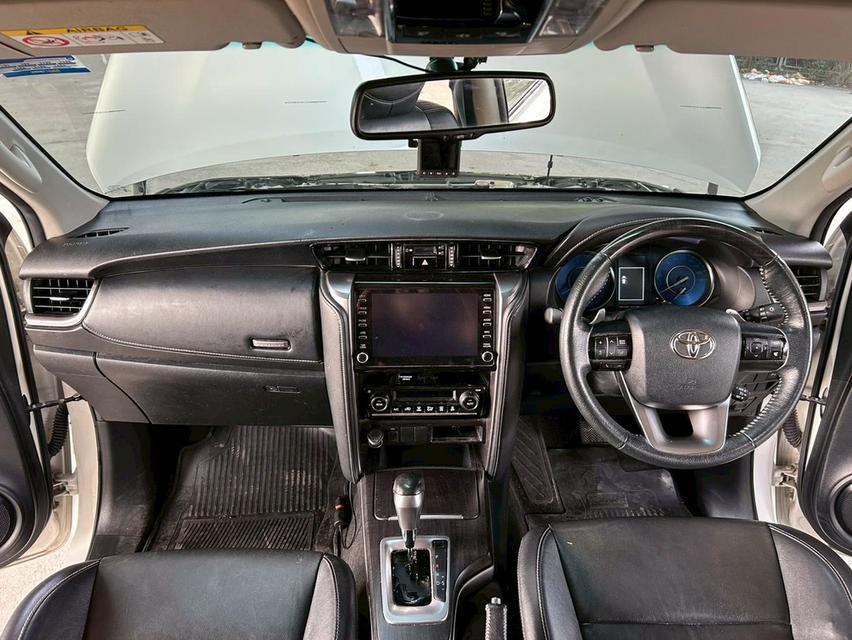 🚗 2021 Toyota Fortuner 2.4 V 2WD AT รูปที่ 11
