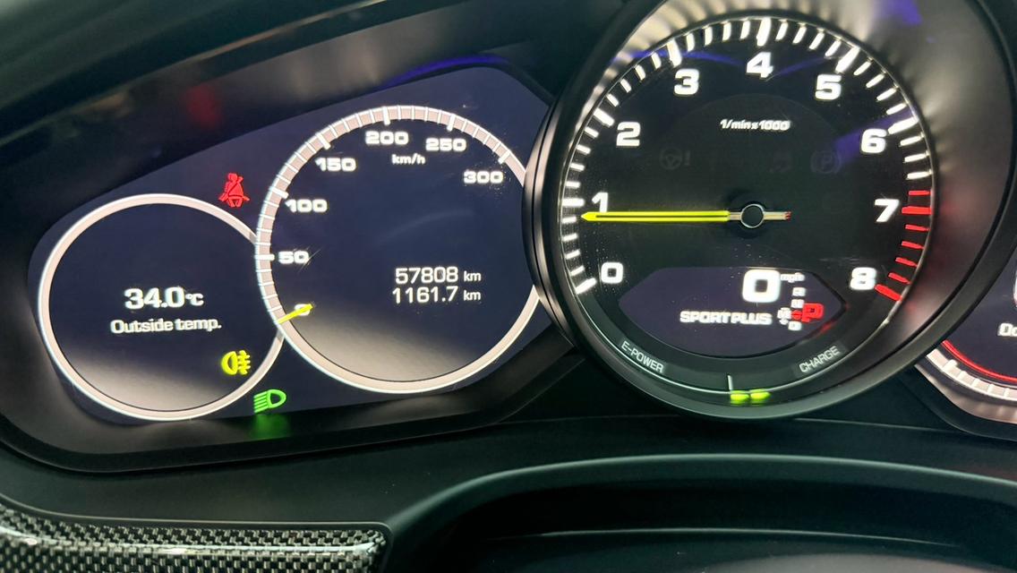PORSCHE PANAMERA 2.9 E-HYBRID 2019 เป็นตัว 5 ประตู สี Crayon รูปย่อยที่ 4
