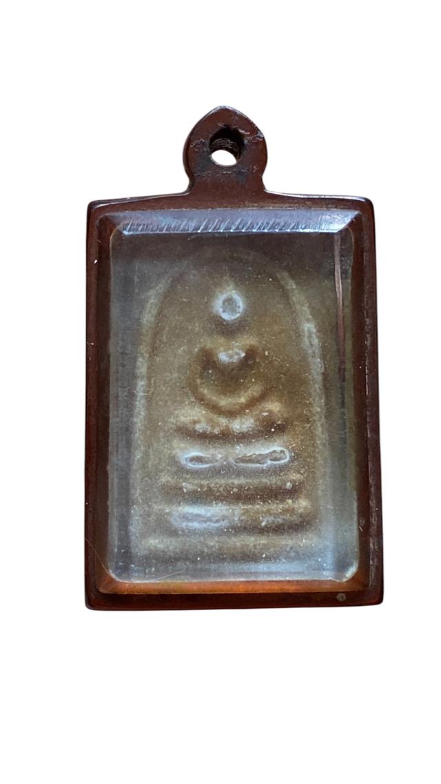 พระสมเด็จ หลังรูปเหมือนหลวงพ่อสี