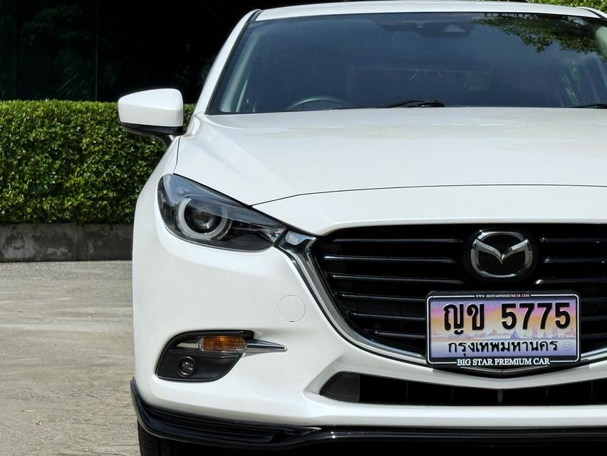 2018 MAZDA 3 2.0 SP SPORT รถมือเดียวออกป้ายแดง รถวิ่งน้อยเพียง 70,000 กม ประวัติศูนย์ครบ รถไม่เคยมีอุบัติเหตุครับ 7