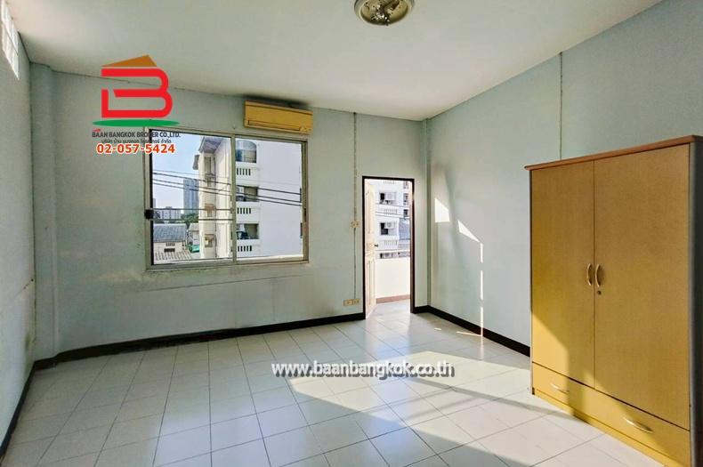 บ้านพร้อมห้องเช่า ซอยงามวงศ์วาน 9 แยก 2 (ซ.แว่นตา) เนื้อที่ 56 ตรว. ถนนงามวงศ์วาน ตำบลบางเขน อำเภอเมืองนนทบุรี จังหวัดนนทบุรี 4