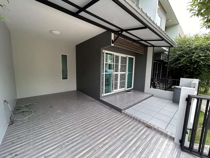 ทาวน์โฮม 2 ชั้น รีโนเวทใหม่ สวยมาก พร้อมอยู่ หน้าบ้านติดสวนส่วนกลาง อารียา เดอะคัลเลอร์ส เฟส 3 วงแหวน-รามอินทรา 6