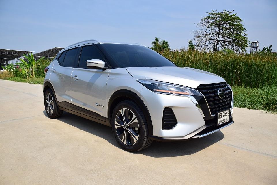 รถใหม่สภาพป้ายแดง / ฟรีดาวน์ปี2023 / NISSAN คลิก E-POWER วิ่ง52xxx โล ประหยัดสุดๆ พุตสต๊าท เบาะหนังแท้กว้างมากๆ  ยางปี2025 โทร0957401229  ไอดีไล UTBP