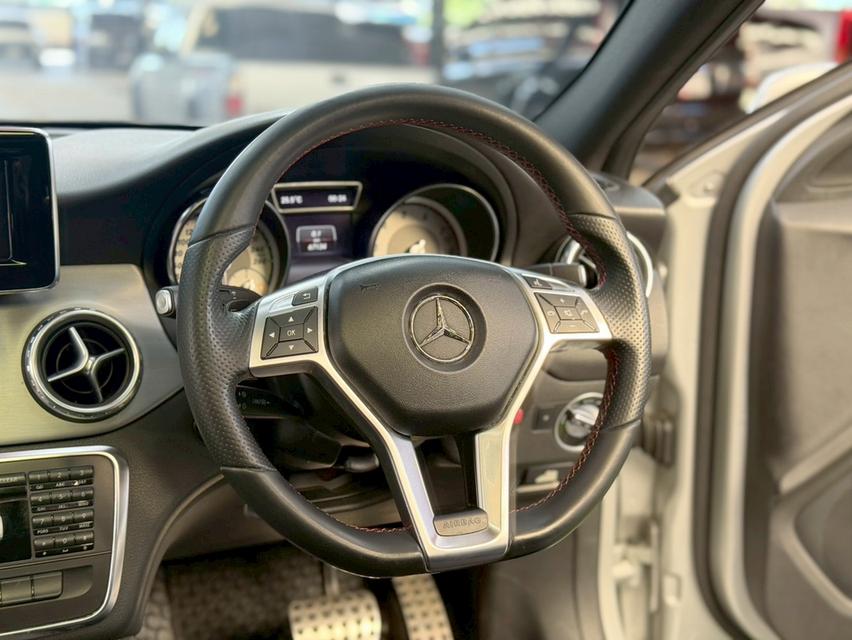 Mercedes-benz GLA250 2.0 ปี2016รถบ้านแท้  ใช้งานน้อย 67,000 กม. 10