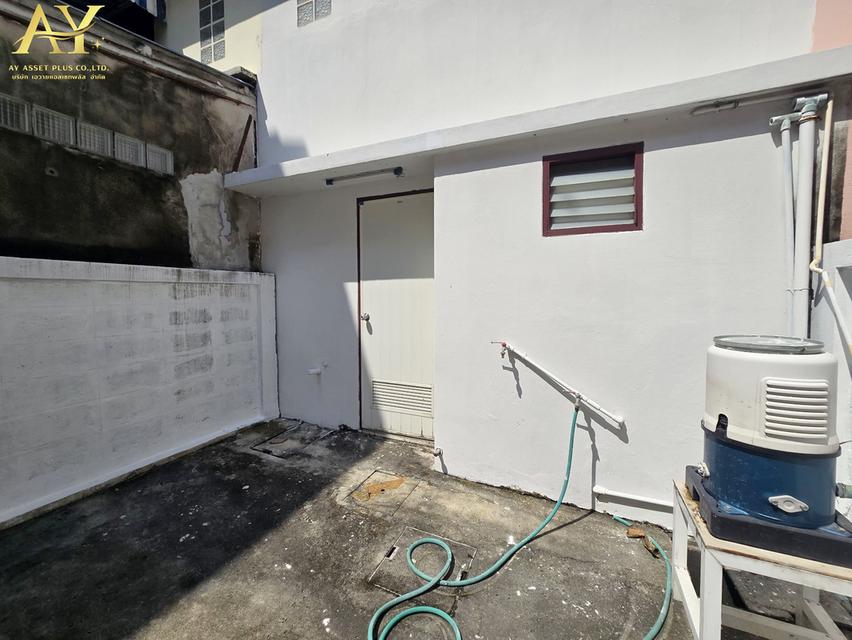 ขายตึก3.5ชั้น รีโนเวทแล้ว มบ.ศิรินเทพ9 ซ.มีสทีน ราษฎร์พัฒนา รามคำแหง2.5MB. 20