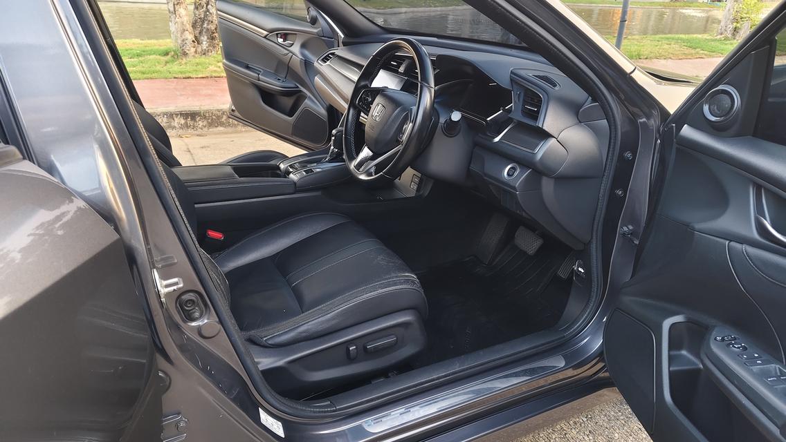 รถยนต์ honda fk ปี 2017 รูปที่ 8