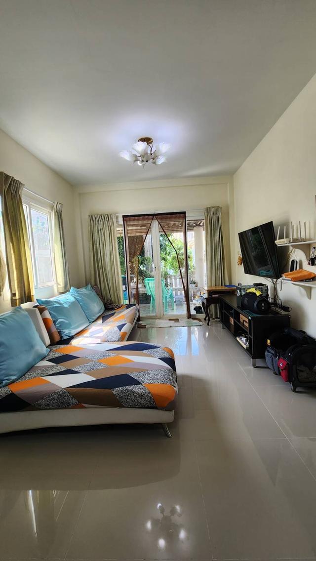 ขายบ้านแฝดหลังมุม เดอะวิลล่า รัตนาธิเบศร์ ซ.ท่าอิฐ พร้อมเข้าอยู่ ทำเลดี เดินทางสะดวก ใกล้ MRT ท่าอิฐ นนทบุรี 4