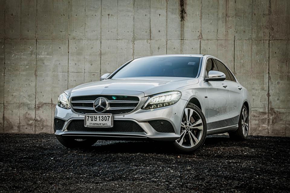 (แจ้งรหัสรถ CBL1307) Mercedes-Benz C300E 2.0 Avantgarde W205 AT 2020