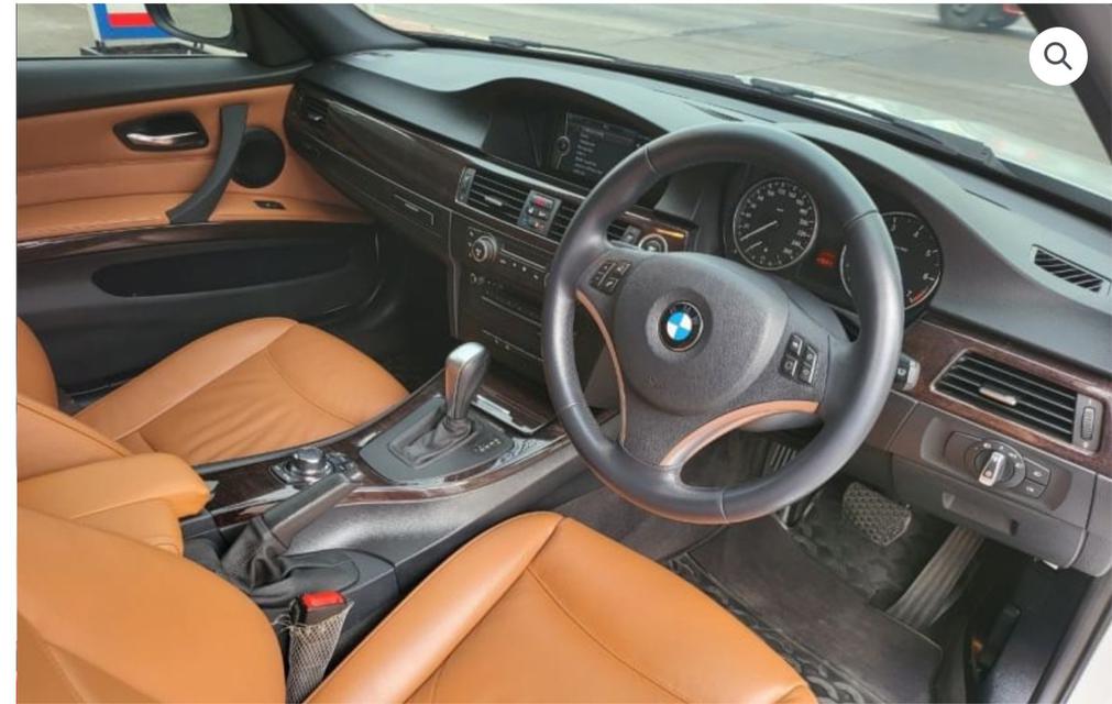 BMW 320i E90 Lci v shape ปี2013 2