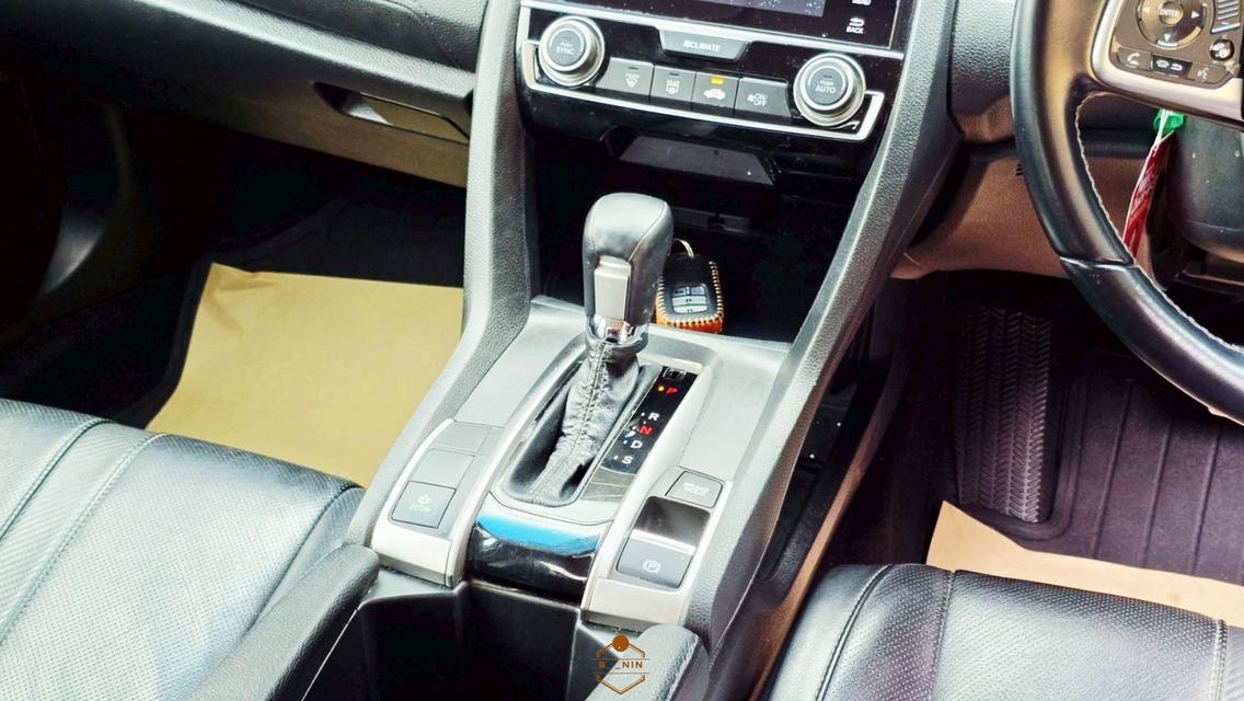 รถยนต์ honda civic 8