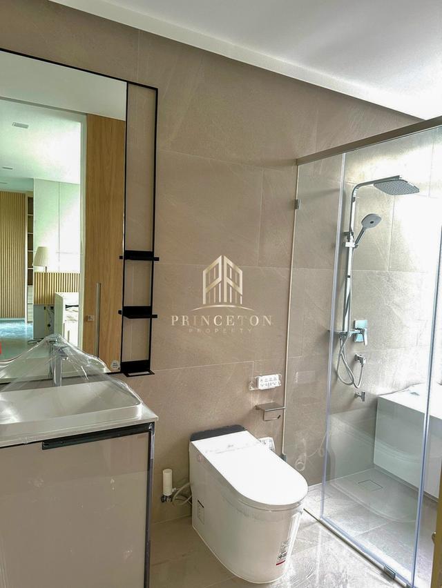 VIVE Rama 9 – Luxurious 3-Story Home in Modern Japanese Design 11