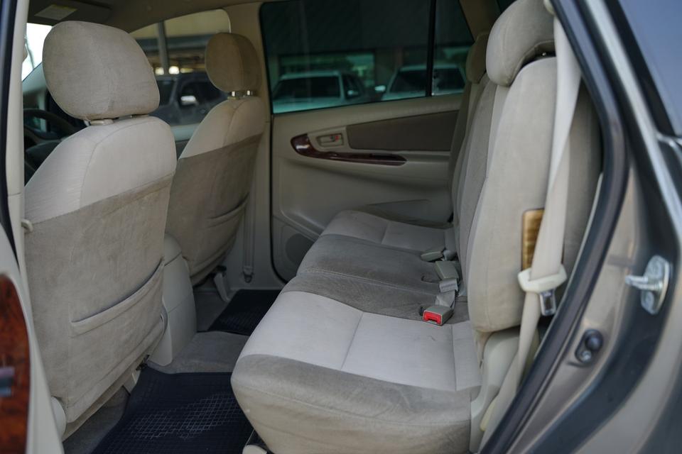 2013 TOYOTA INNOVA 2.0G 9