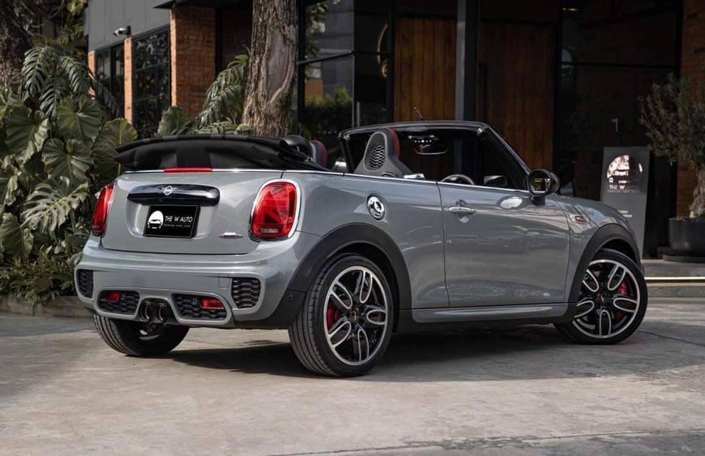 Mini JCW Convertible ปี 2019 รหัส F57  หลังคาผ้าใบ คันเดียวในตลาด รุ่นหายาก #ไม่มีซ้ำแน่นอนค่ะ ✨ 2