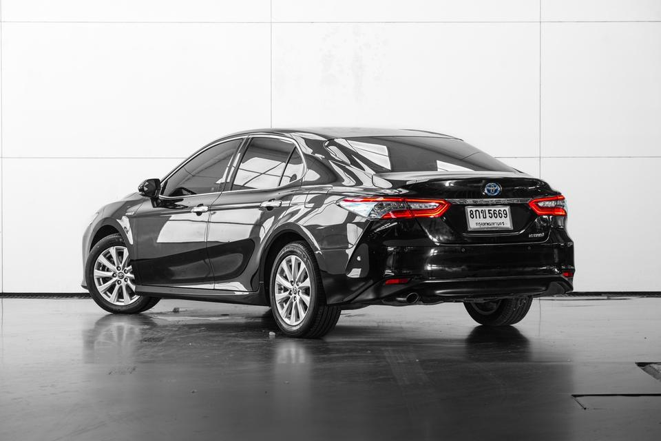 2019 TOYOTA TOYOTA CAMRY 2.5 HYBRID PREMIUM สีดำ เลขไมล์ 101567 กม.