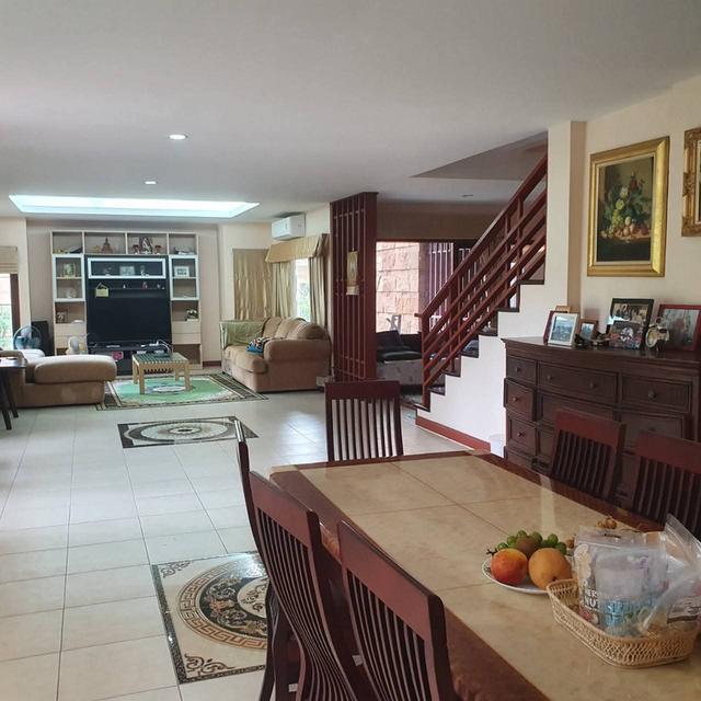 Vายบ้านภูฟ้าสวยพร้อมอยู่ดิดถนนธนะรัชต์เขาใหญ่ อำเภอปากช่องจังหวัด 6