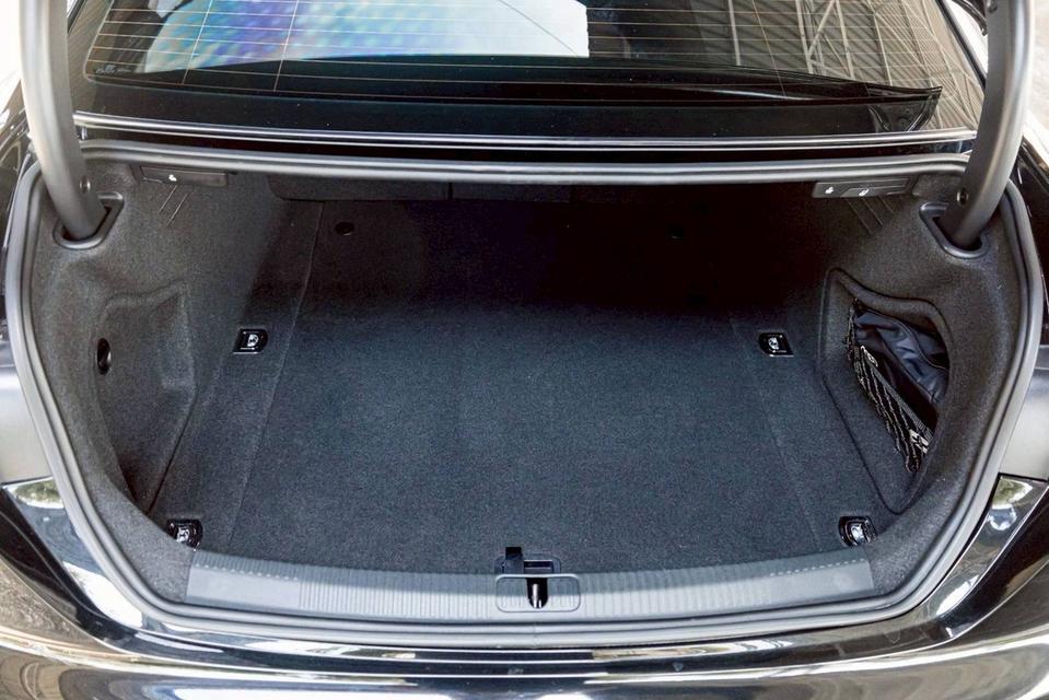 รหัสรถ PR7481 𝗔𝘂𝗱𝗶 𝗔𝟱 𝗖𝗼𝘂𝗽𝗲 𝟰𝟬 𝗧𝗙𝗦𝗜 𝗦-𝗟𝗶𝗻𝗲 (𝟮𝟬𝟭𝟳) รูปที่ 16