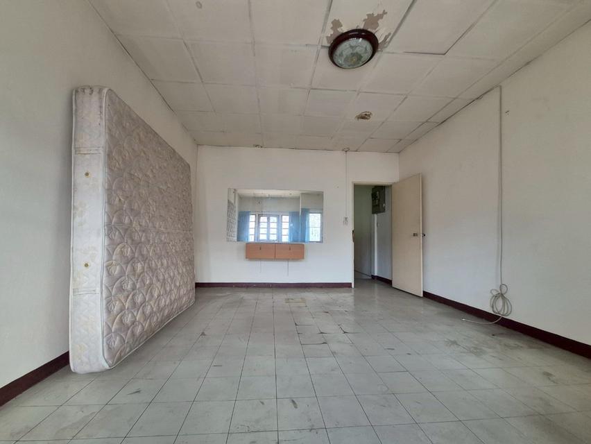 ขายทาวน์เฮ้าส์ 2 ชั้นมือสอง ทำเลดี หมู่บ้านจรัญวิลล่า 3 จรัญสนิทวงศ์ 37 ใกล้ รถไฟฟ้า MRT บางขุนนนท์ 6