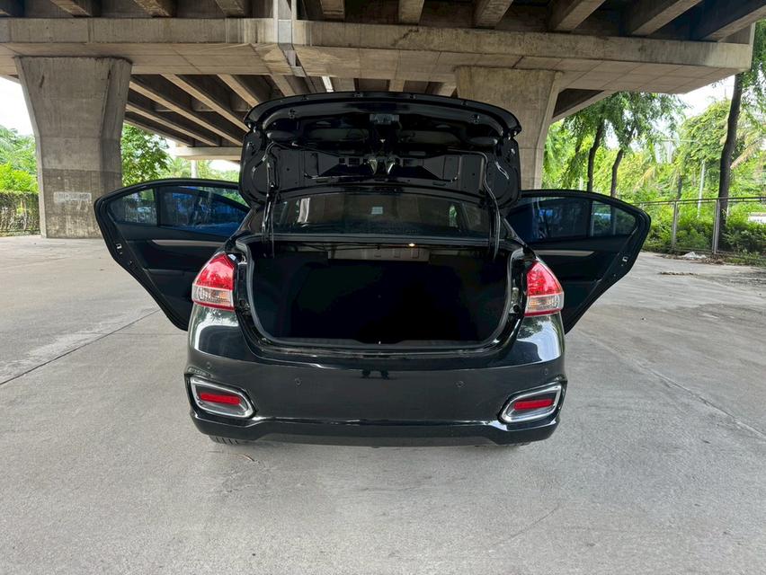 ขายรถ Suzuki Ciaz 1.25GLX push start ปี 2022 สีดำ เกียร์ออโต้ 18