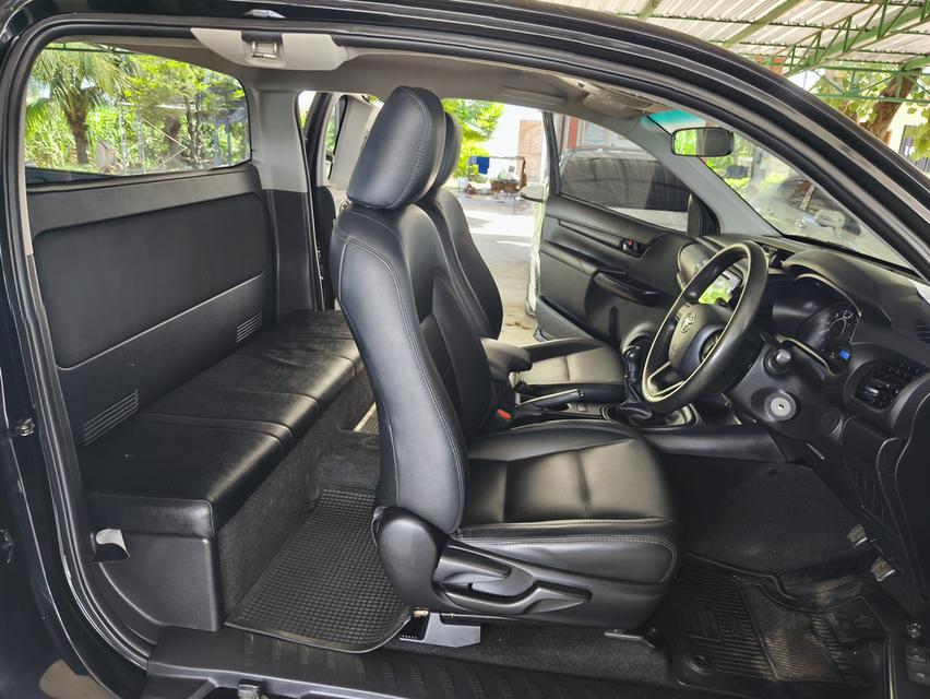 Toyota Revo 2.4j plus 2017 9