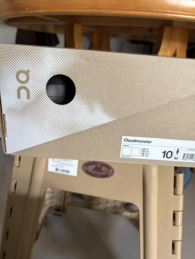 รองเท้าสนีกเกอร์ Sneakers ยี่ห้อ on cloud รูปที่ 7