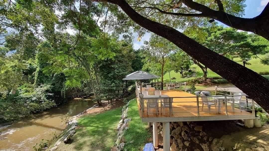 ขายบ้านที่ดินติดน้ำลำตะคอง บ้านบนเนินเขาใหญ่ หมูสี ปากช่อง 3ไร่ ที่ติดลำธารสวย ใกล้ถนนธนะรัขต์ คีรีมายา พักตากอากาศ หายาก วิวเขาสวยธรรมชาติ 0879074045 5