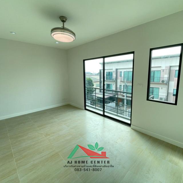 ขายถูก ทาวน์โฮม3ชั้น 18.1ตรว. โครงการบ้านกลางเมือง พหลโยธิน50 รีโนเวทใหม่ ฟรีค่าโอน 14