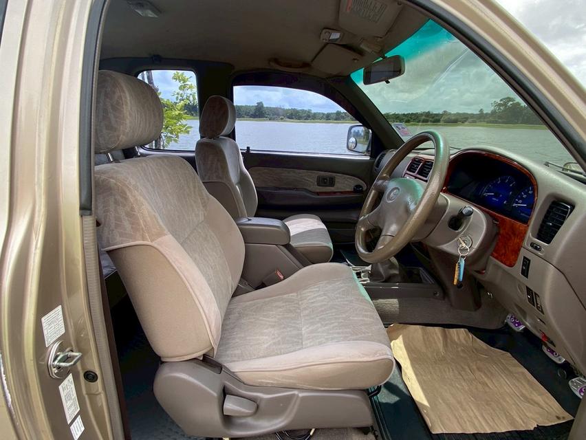 TOYOTA HILUX TIGER EXTRA CAB 2.5 TURBO D4D MT 13
