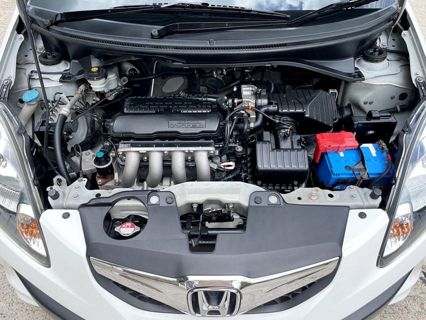 🚗 HONDA BRIO 1.2 V (Minorchange) AT ปี 2015✨ รถบ้านแท้ สภาพนางฟ้า พร้อมใช้งาน133609 km ✅ รุ่นไมเนอร์เชนจ์ ภายในโทนดำ สปอร์ตสวย รูปที่ 14