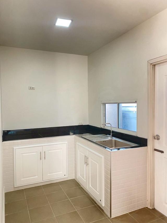 ขายบ้านเดี่ยว 2 ชั้น เนื้อที่ 52.9 ตร.ว.หมู่บ้านภัสสร 19 ซอย 36 ถนนจตุโชติ แขวงออเงิน เขตสายไหม กรุงเทพฯ 8