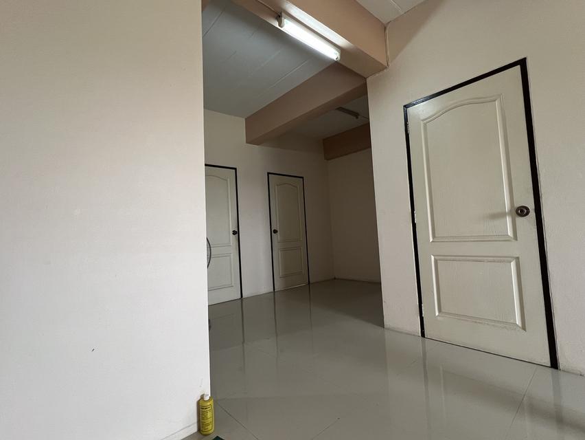 อาคารพาณิช์ 3 ชั้นครึ่ง ทำเลค้าขาย 8