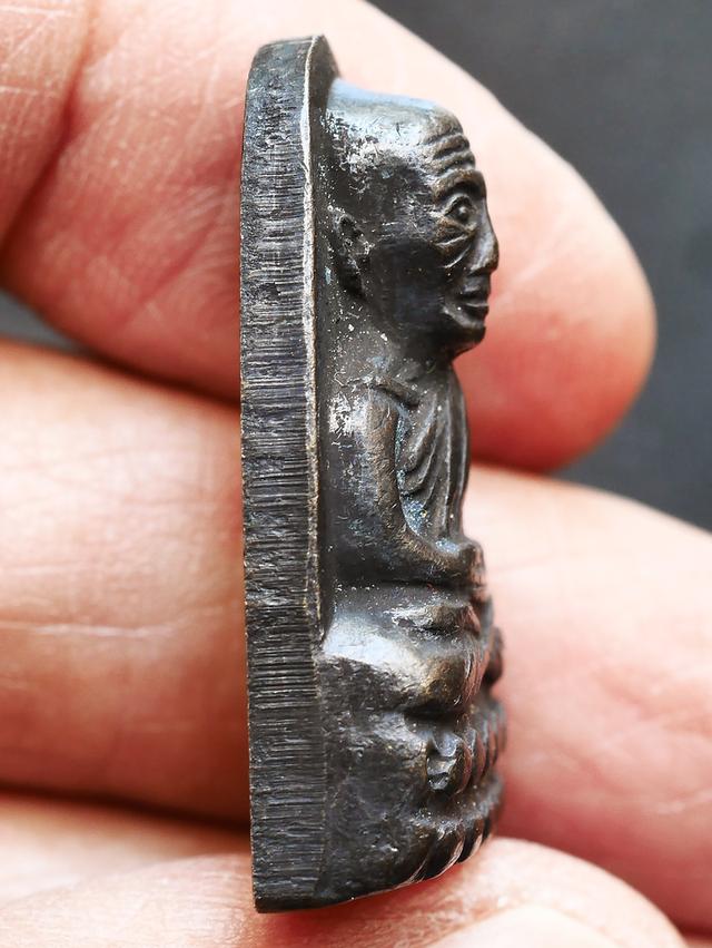 หลวงปู่ทวด เตารีด หลังหนังสือเล็ก วัดช้างให้ ปี 2505...เก่า เดิมๆ 10