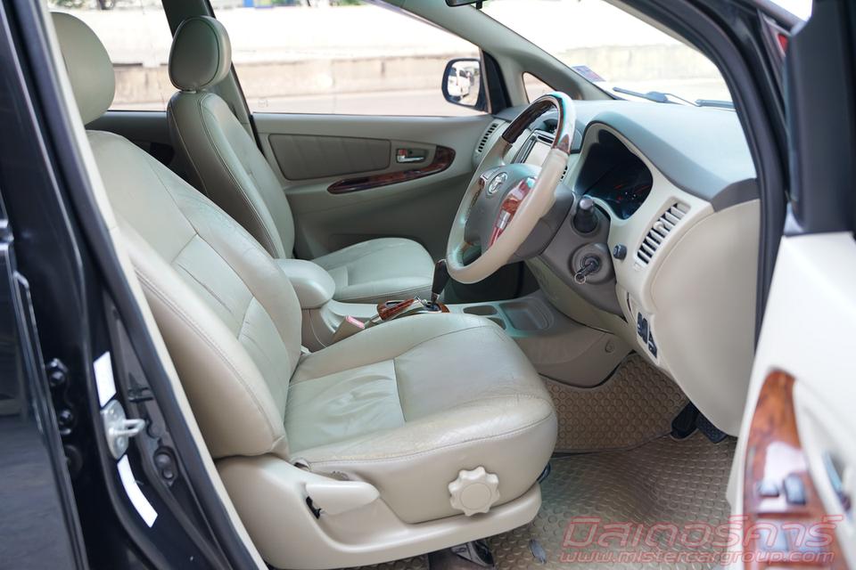 2012 TOYOTA INNOVA 2.0 V    ( 6587 ) 11