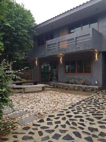 ให้เช่าบ้านเดี่ยว รีโนเวทใหม่ ซอยสวนสยาม 24 ถนนเสรีไทย ใกล้รถไฟฟ้าสายสีชมพู พร้อมอยู่ 1